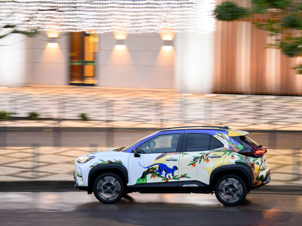 Toyota Yaris Cross, prova su strada e novità. Street art per una street car