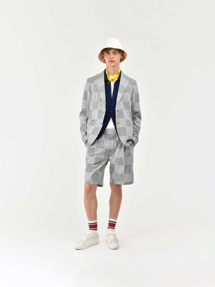 LOOK_23_R
