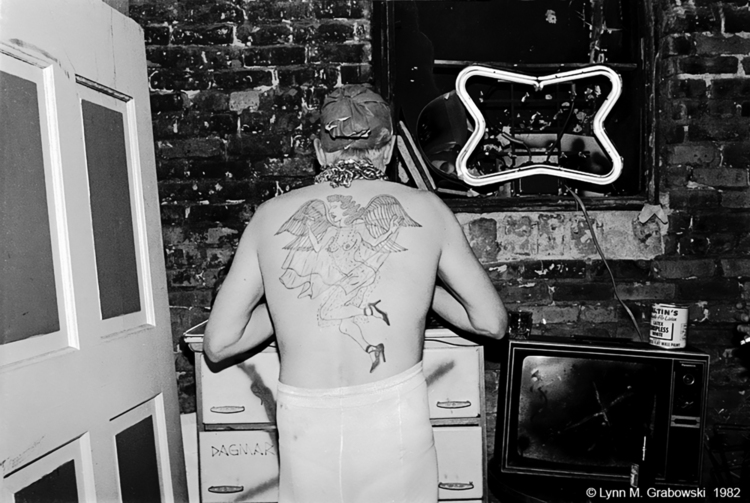 Pyramid_Club_Ethyl_Tattoo copia