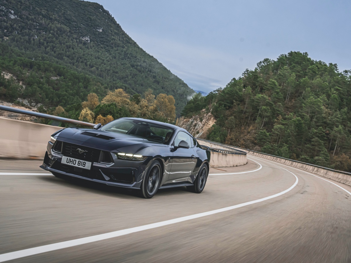 Ford Mustang Dark Horse