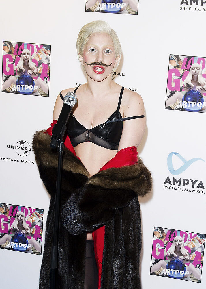Lady Gaga Presents New Album 'Artpop'