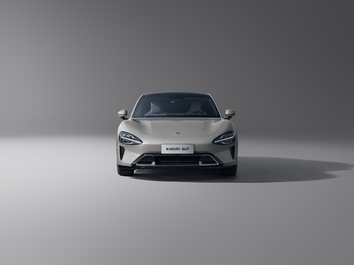 Xiaomi SU7 frontale