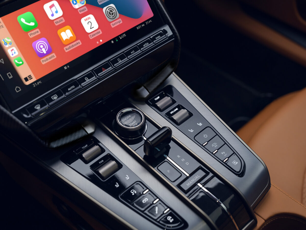 Aston_Martin_Vanquish_26