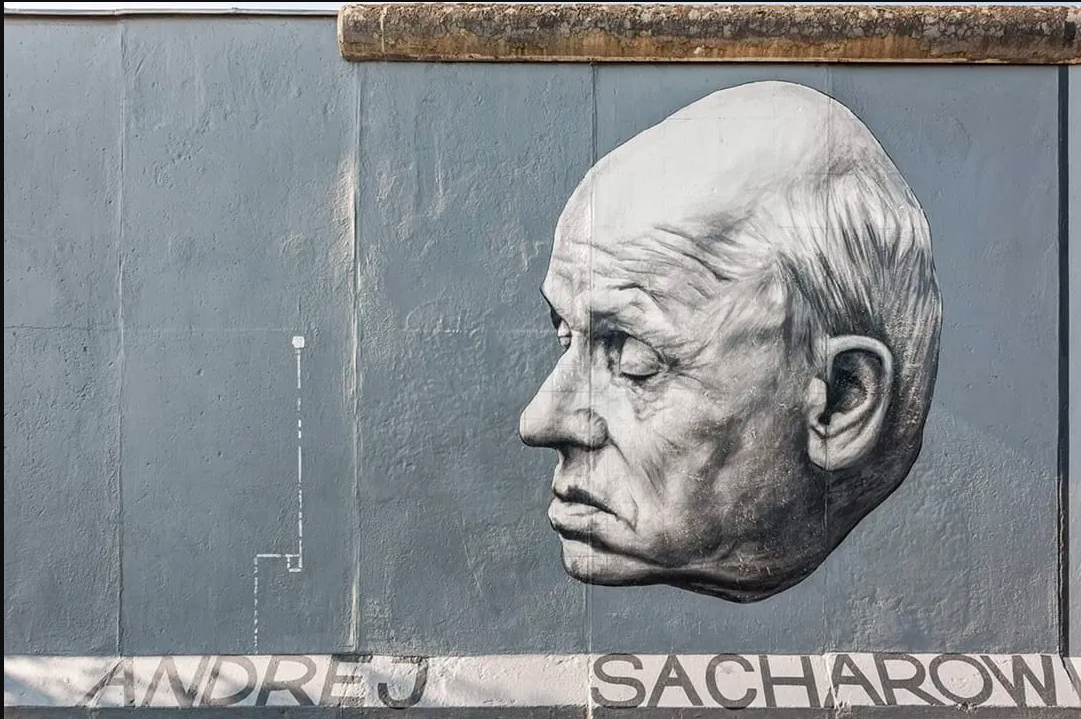 Muro di Berlino - Danke Andrej Sacharow, murale di Dimitri Vrubel e Vicktoria Timofeeva