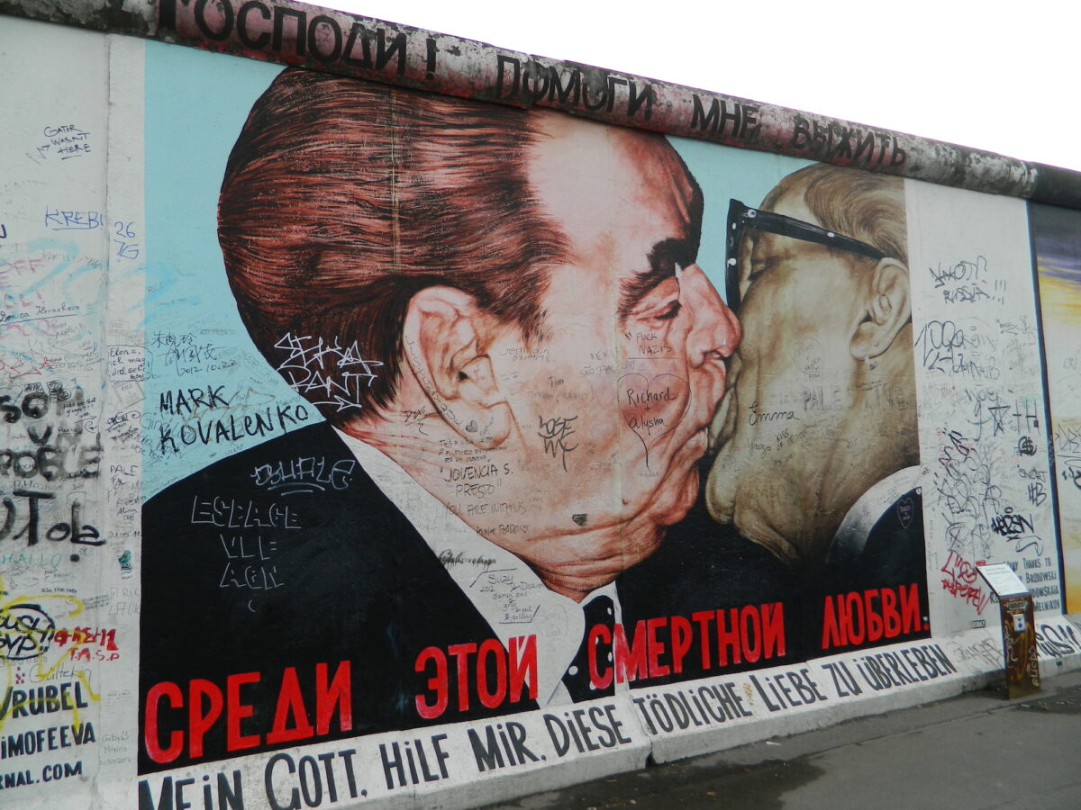 Muro di Berlino - East Side Gallery - Dmitri Vladimirovich Vrubel Berlino