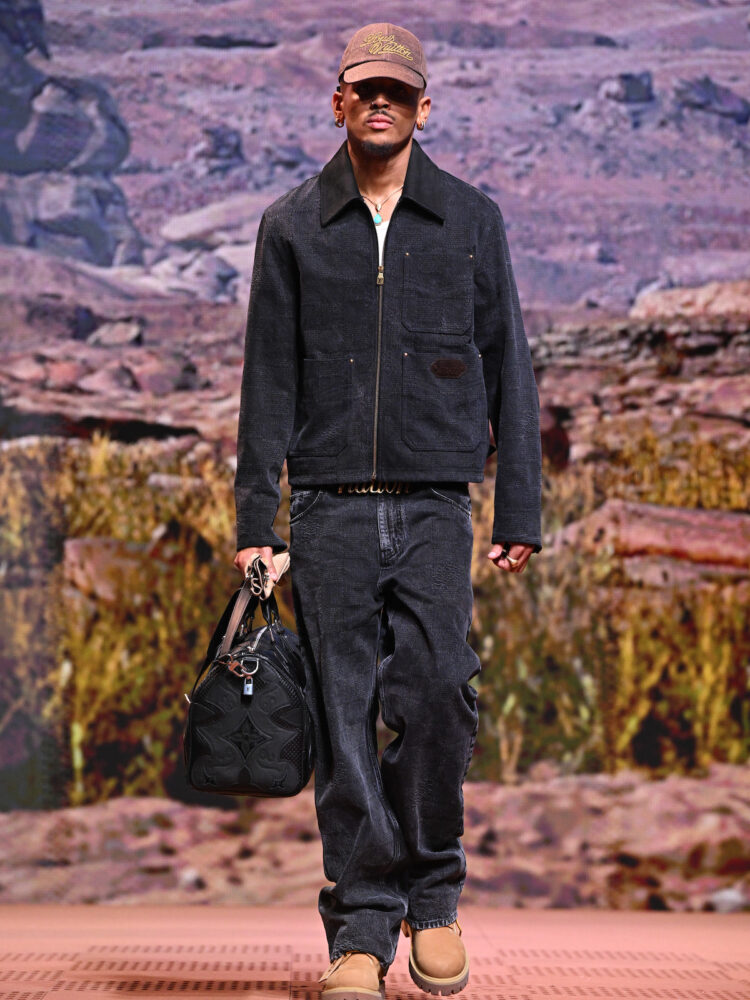 Louis Vuitton : Runway - Paris Fashion Week - Menswear Fall/Winter 2024-2025