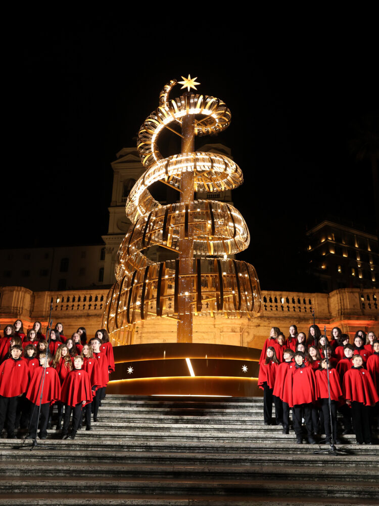 Bulgari 2024 Christmas Lighting Installations In Rome