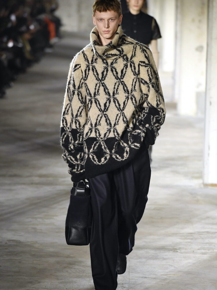 Dries Van Noten - Runway - Fall/Winter 2024-2025 Paris Men Fashion Week