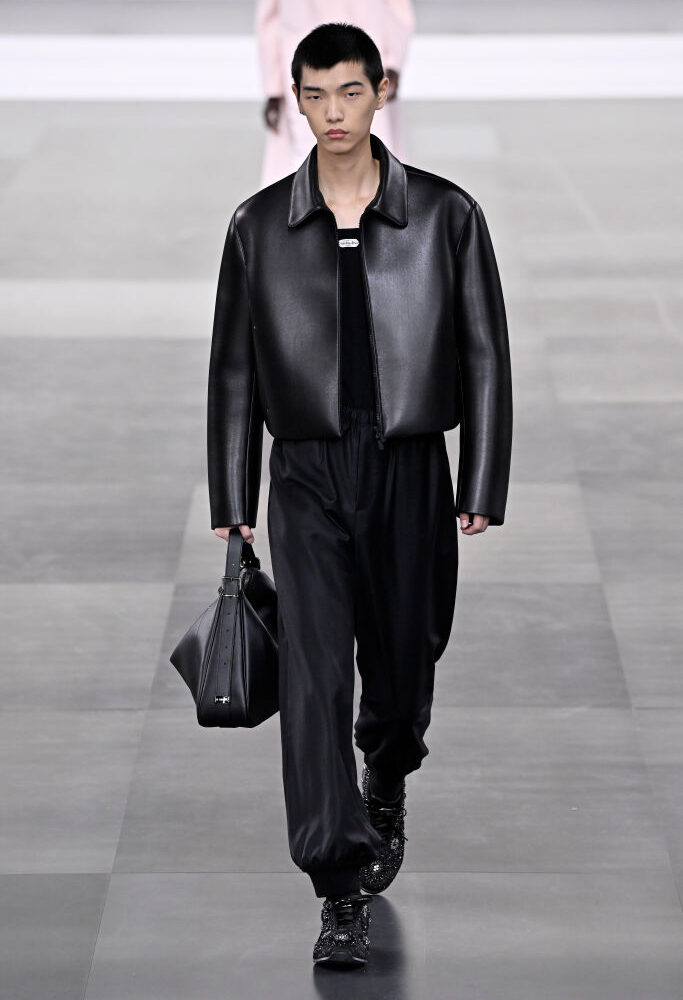 Dior Homme: Runway - Paris Fashion Week - Menswear Fall-Winter 2025/2026 Dior Homme: Runway - Paris Fashion Week - Menswear Fall-Winter 2025/2026