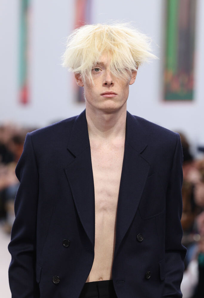 Loewe : Runway - Paris Fashion Week - Menswear Fall/Winter 2024-2025