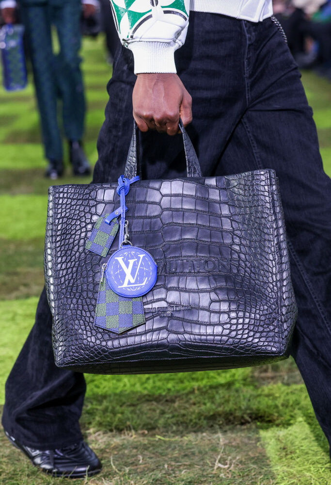 Louis Vuitton: Runway - Paris Fashion Week - Menswear Spring/Summer 2025