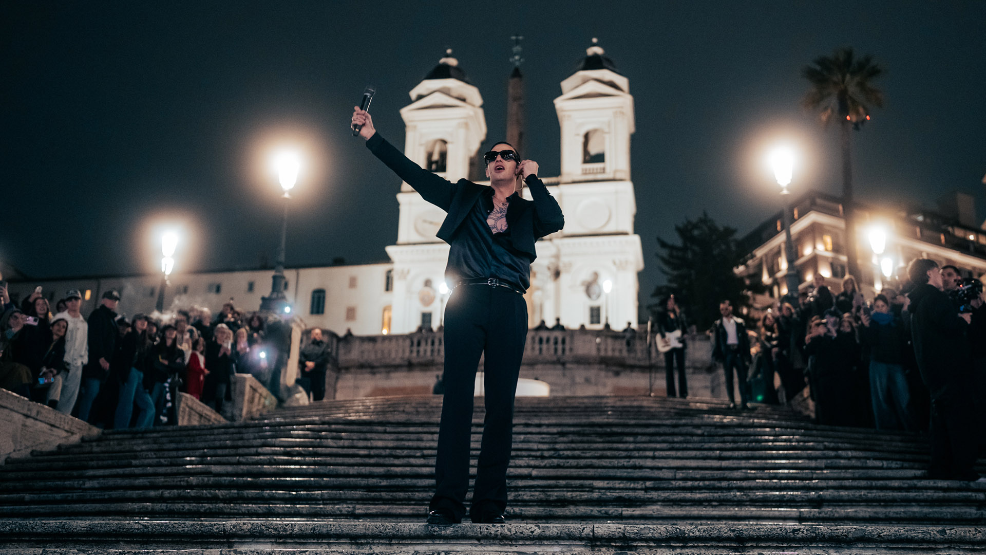 Achille Lauro e il nuovo album Comuni mortali, in una notte a Roma