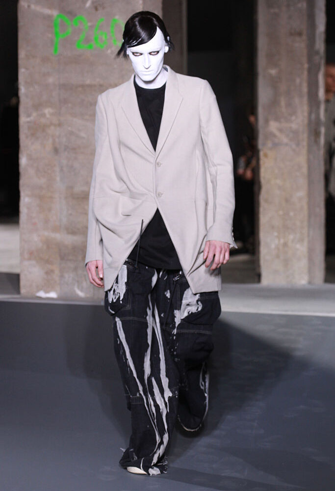 Rick Owens : Runway - Paris Fashion Week - Menswear F/W 2016-2017