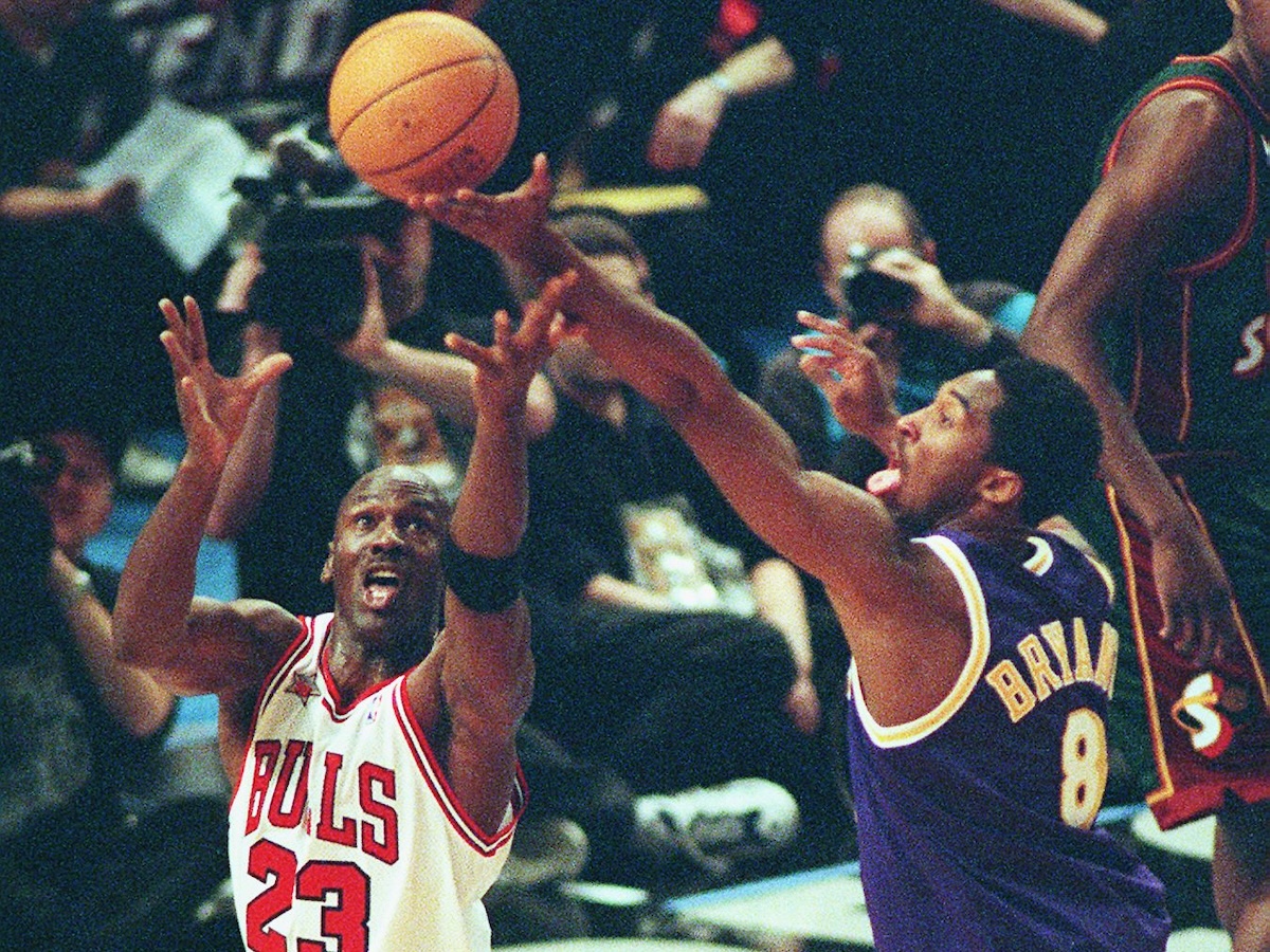 asta magliette michael Jordan kobe bryant