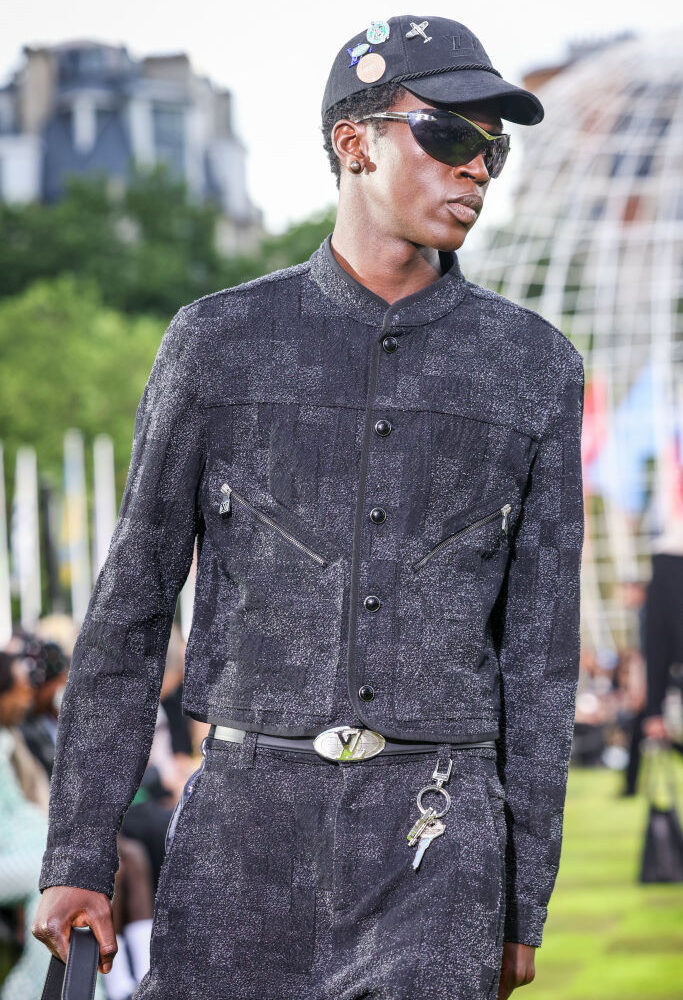 Louis Vuitton: Runway - Paris Fashion Week - Menswear Spring/Summer 2025