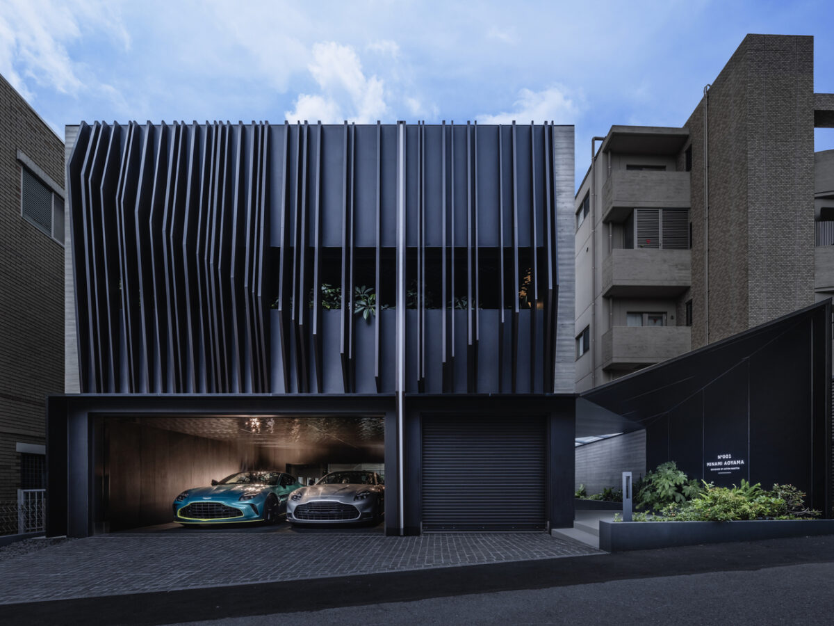 Aston Martin_N001 Minami Aoyama_09