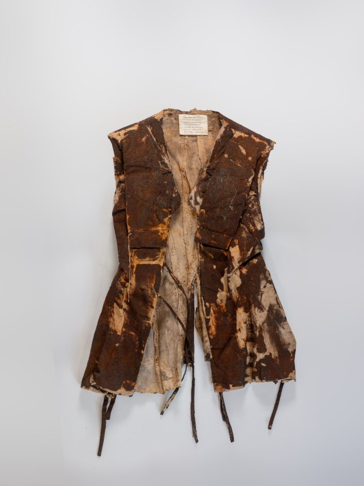 Dirty Looks - Hussein Chalayan, The Tangent Flows, 1993. Photograph by Ellen Sampson