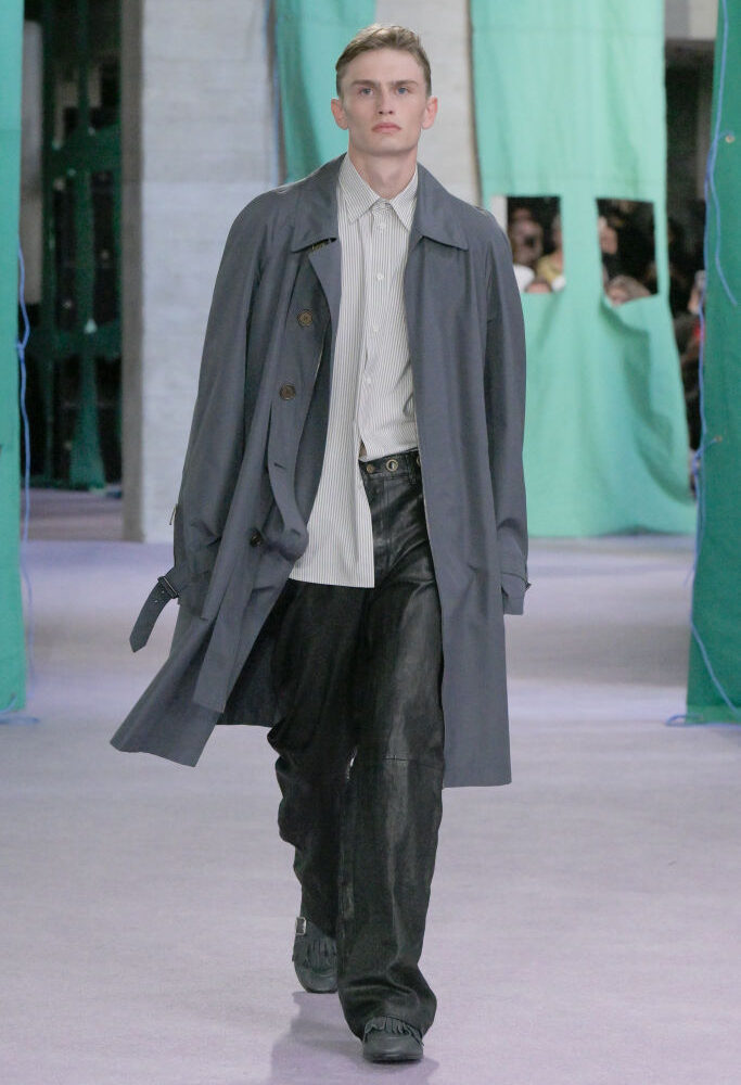 Burberry Fashion Week RTW Spring 2025 - Runway