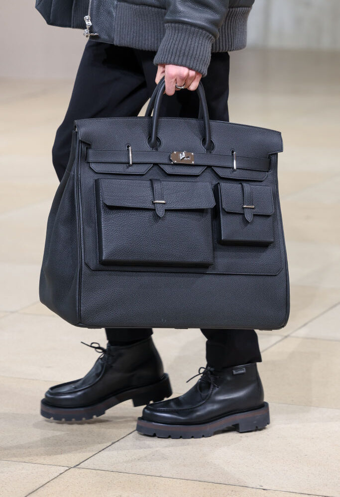 Hermès: Runway - Paris Fashion Week - Menswear Fall-Winter 2025/2026
