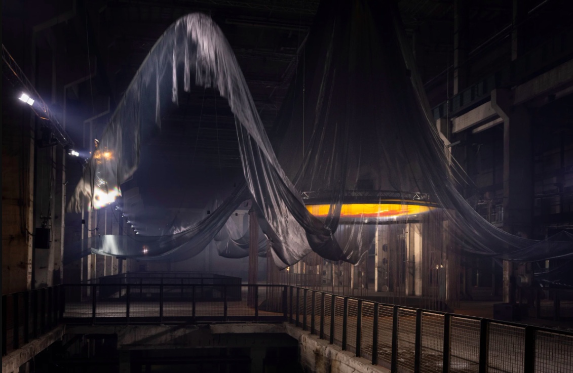 Laure Prouvost, WE FELT A STAR DYING 2025.