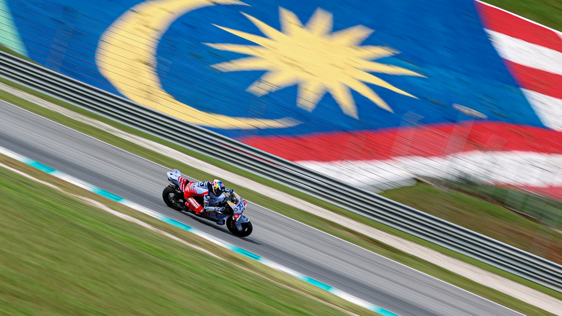 MotoGP Sepang 2025: gli orari TV su Sky e TV8