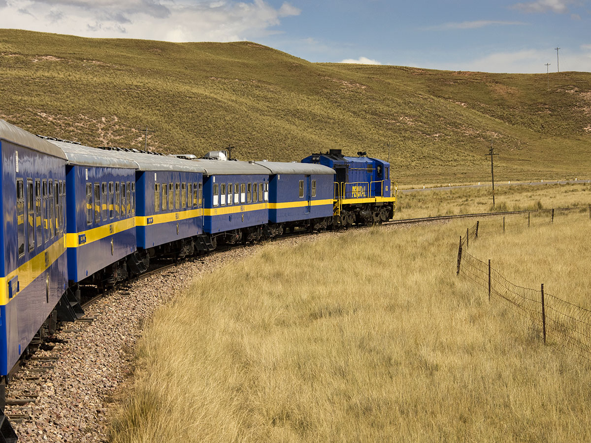 treno verso Puno e Lago Titicaca, Perù