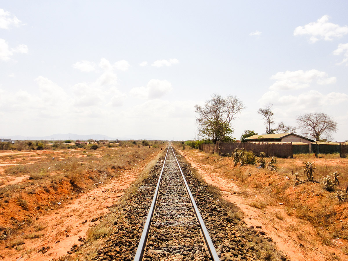 Binari da Mombasa a Nairobi, Kenya