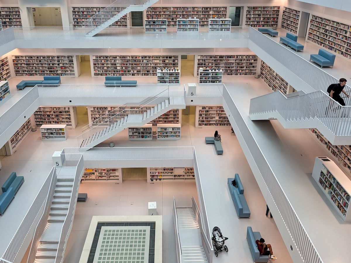 Stadtbibliothek Stuttgart, Stoccarda