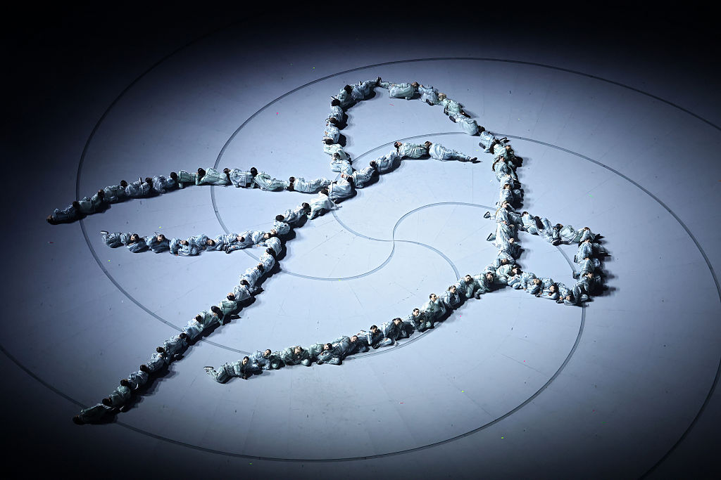 Ghali recita una poesia di Gianni Rodari contro la guerra alle Olimpiadi