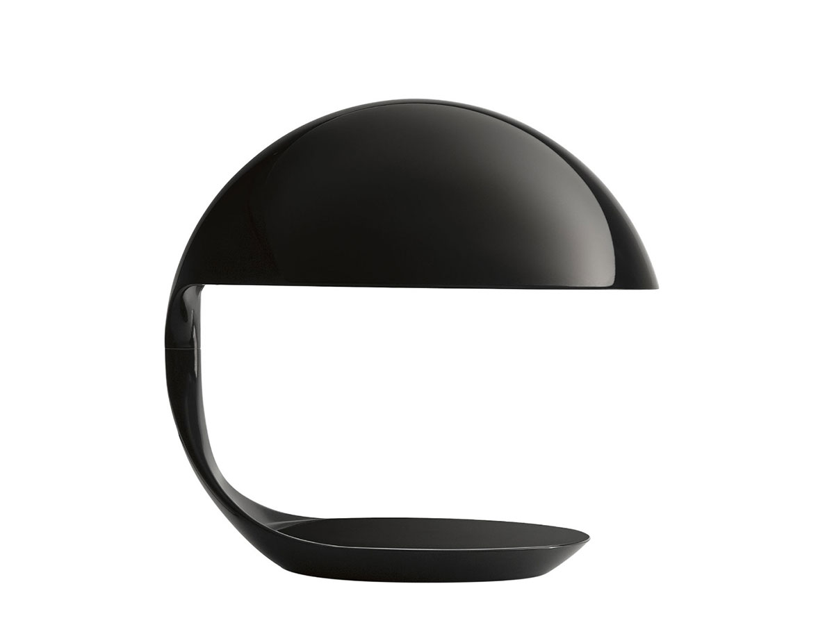 La Lampada Cobra ideata da Elio Martinelli