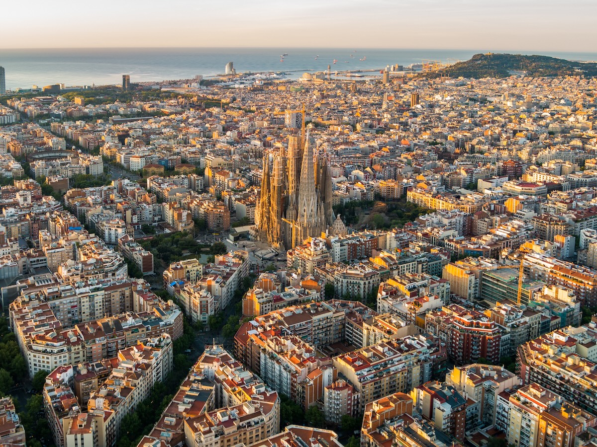 andrea mastrovito sagrada familia