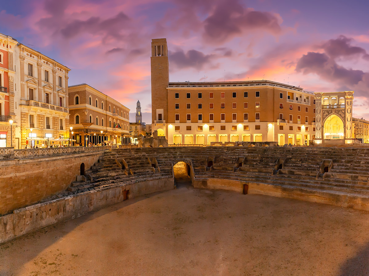Lecce, l'antico Anfiteatro romano Lecce, l'antico Anfiteatro romano