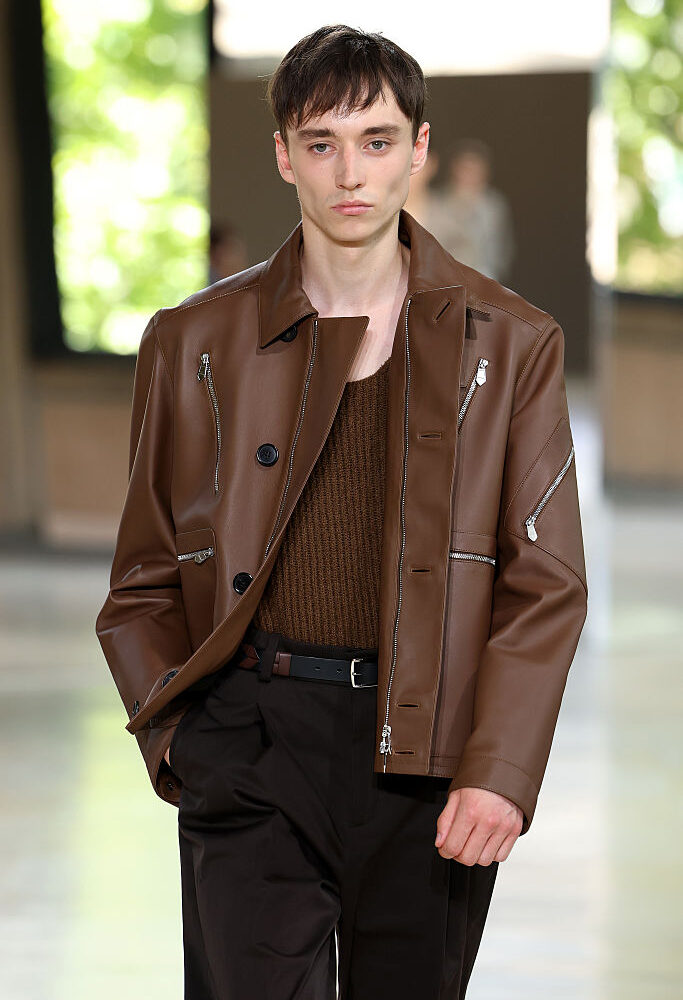 Hermès: Runway - Paris Fashion Week - Menswear Spring/Summer 2026 giacche leggere da uomo