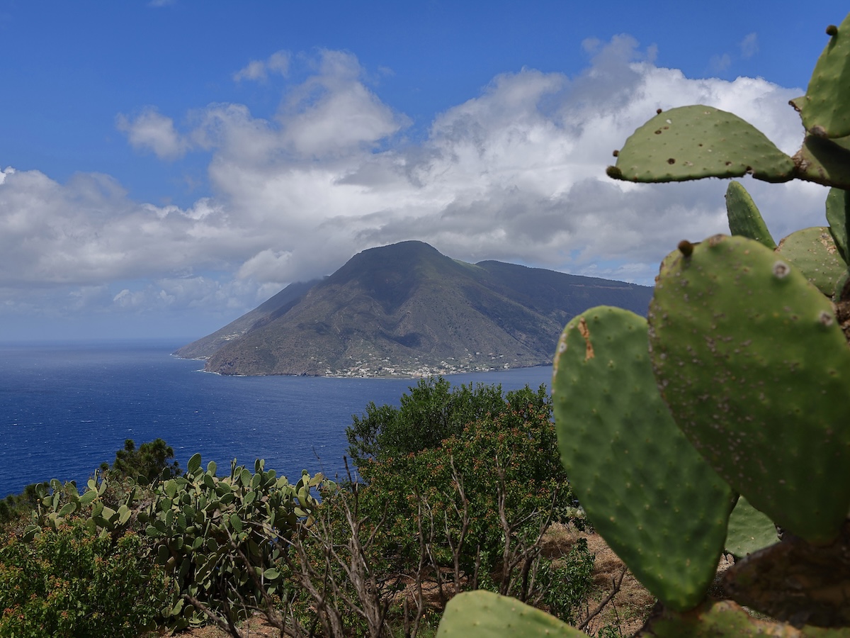 Visit to the island of Lipari during spring Le località italiane dove tutti vorranno andare quest’estate