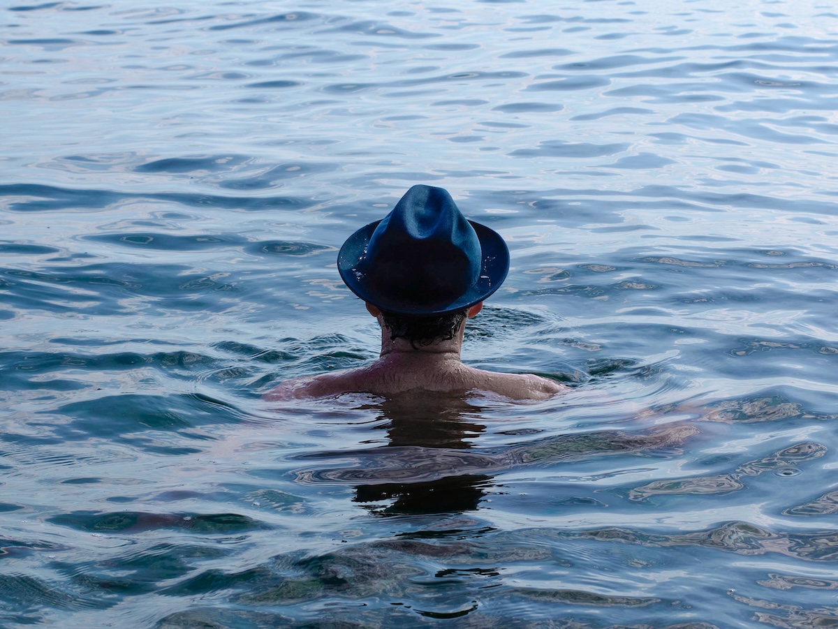 SUPERDUPERxESCAPISTA_Faded in Blue_2