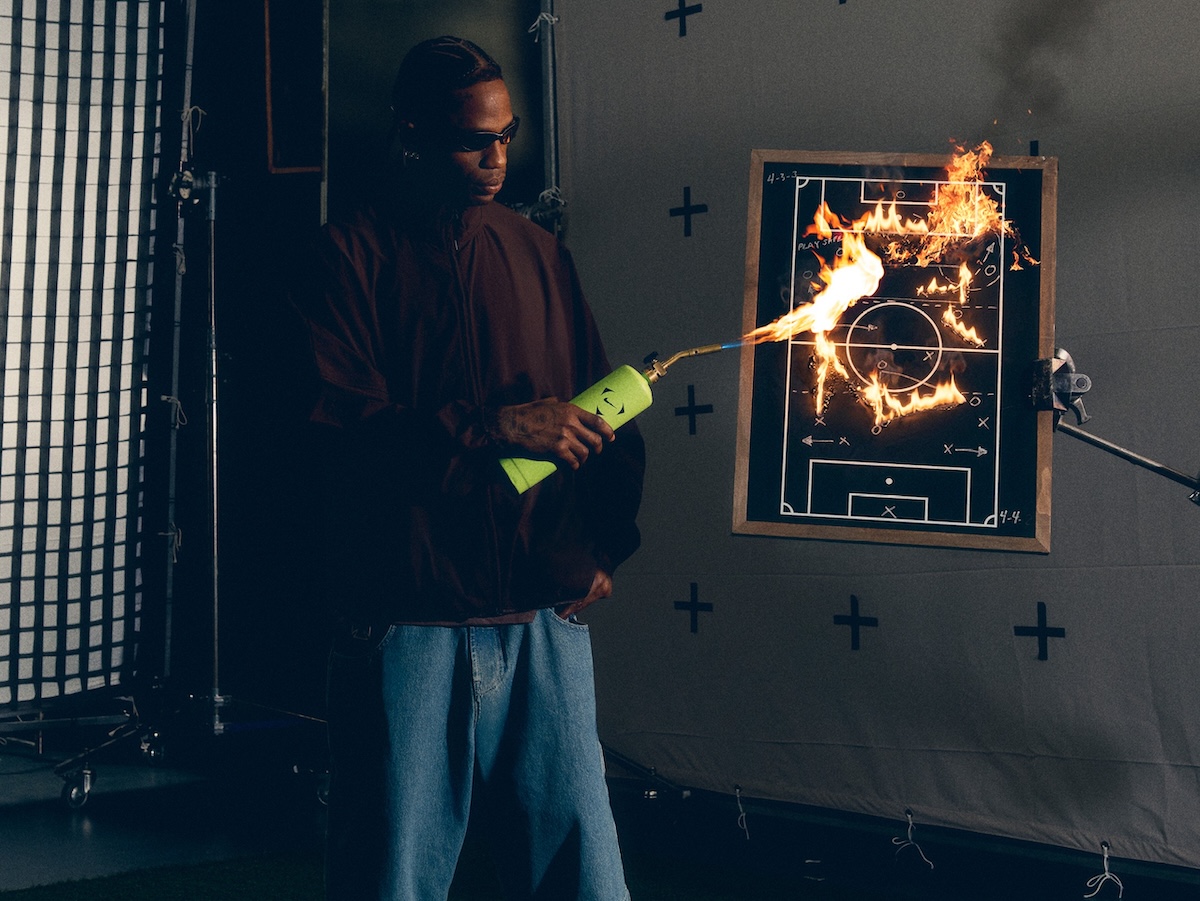 rip-the-script-travis-scott nike mondiali