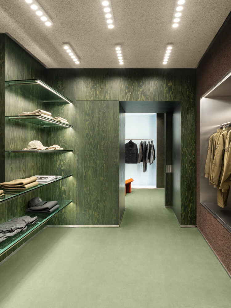 Nuovo flagship Stone Island in via del Babuino a Roma
