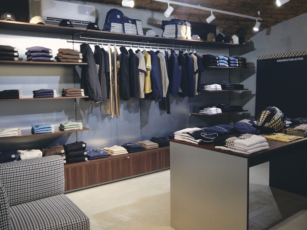 Club Check compie 50 anni e si rinnova con Aquascutum Active